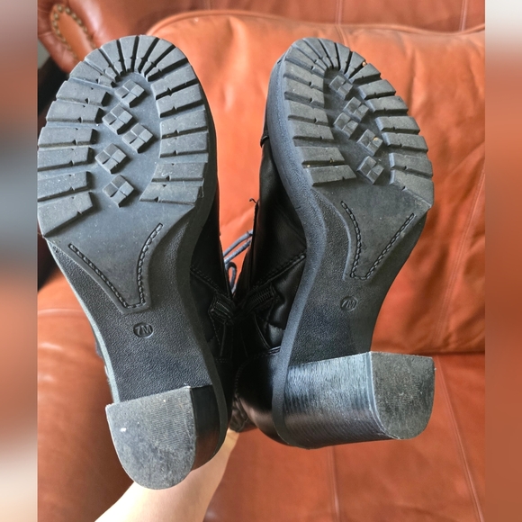 G By Guess  Women's Booties Heels Black - Picture 8 of 11